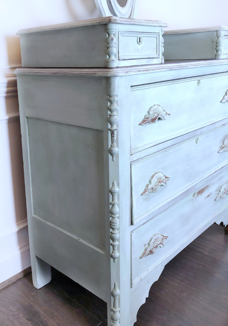 Antique Dresser with Mirror | Chest of Drawers | Bureau | French Country Dresser | Chippy Dresser | Vintage Mirrored Dresser