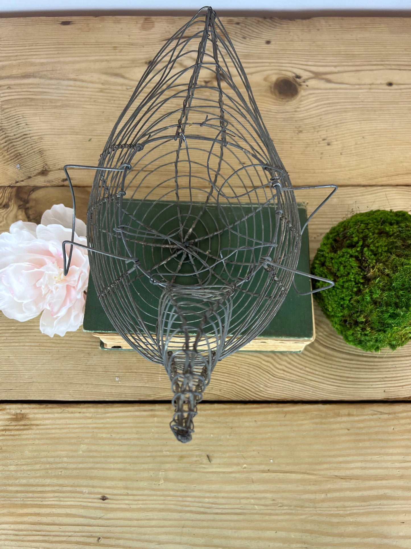 Vintage Wire Chicken Egg Basket | Hen Shaped Wire Eggs Basket | Vintage Wire Hen Egg Basket | Country Farmhouse Decor